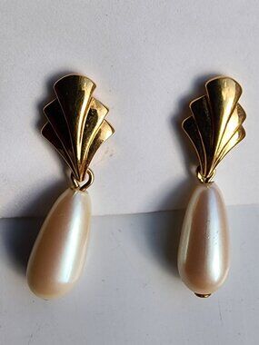 Monet Vintage Gold Tone Pearl Drop Stud Earrings